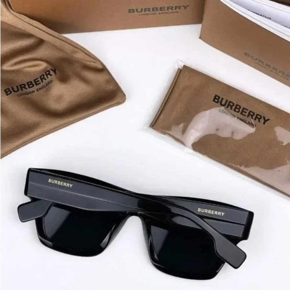 New - BURBERRY ERNEST BE4360 3993/87